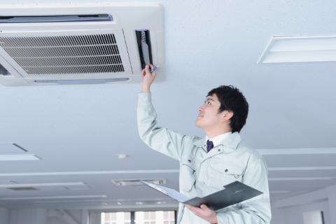 Dịch Vụ Vệ Sinh Máy Lạnh Tại TPHCM – Làm Sạch Sâu, Mát Lạnh Hơn, Tiết Kiệm Hơn!