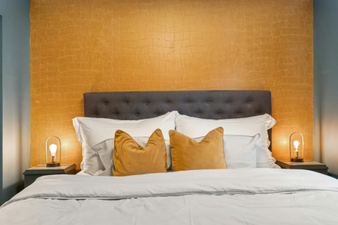 Nên Chọn Giường Da Hay Giường Nỉ Cho Phòng Ngủ? So Sánh Chi Tiết & Lựa Chọn Phù Hợp Nhất