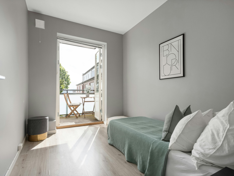 Bí Quyết Thiết Kế Phòng Ngủ Có Ban Công Cực Chill