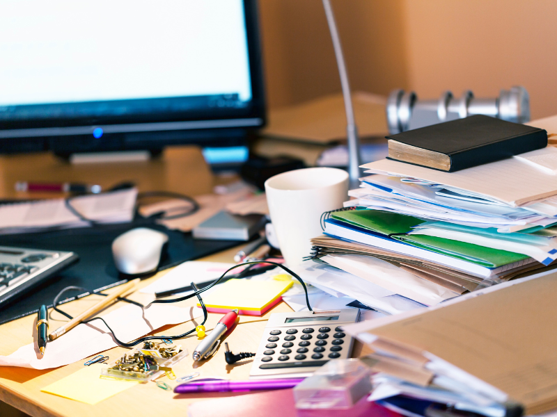 Hướng bàn làm việc là hướng lưng hay mặt? Cách bố trí theo tuổi chuẩn phong thủy