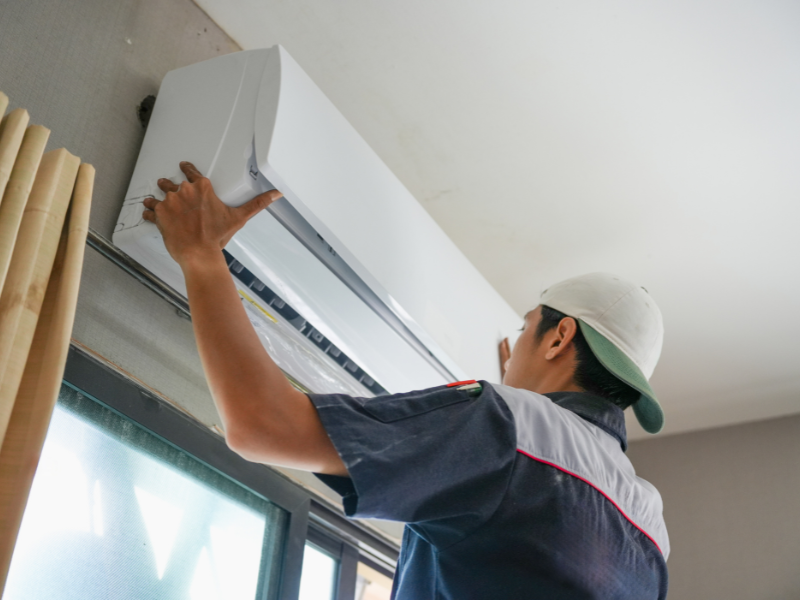 Dịch Vụ Vệ Sinh Máy Lạnh Tại TPHCM – Làm Sạch Sâu, Mát Lạnh Hơn, Tiết Kiệm Hơn!