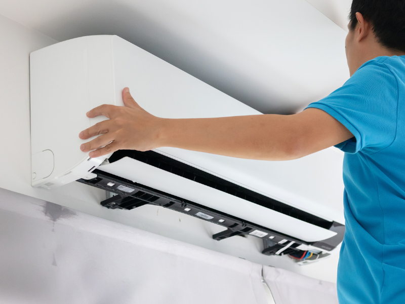 Cách Vệ Sinh Máy Lạnh Tại Nhà Trong 5 Phút Không Cần Đồ Nghề Chuyên Dụng