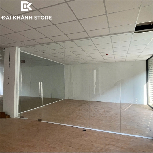 Vách Kính Cường Lực